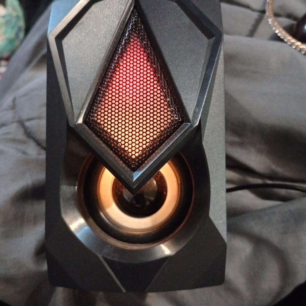 Computer speaker set - Picture 6 of 11